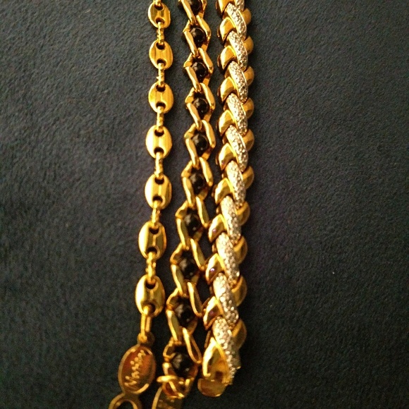 Bundle of gold costume jewelry - Picture 7 of 7